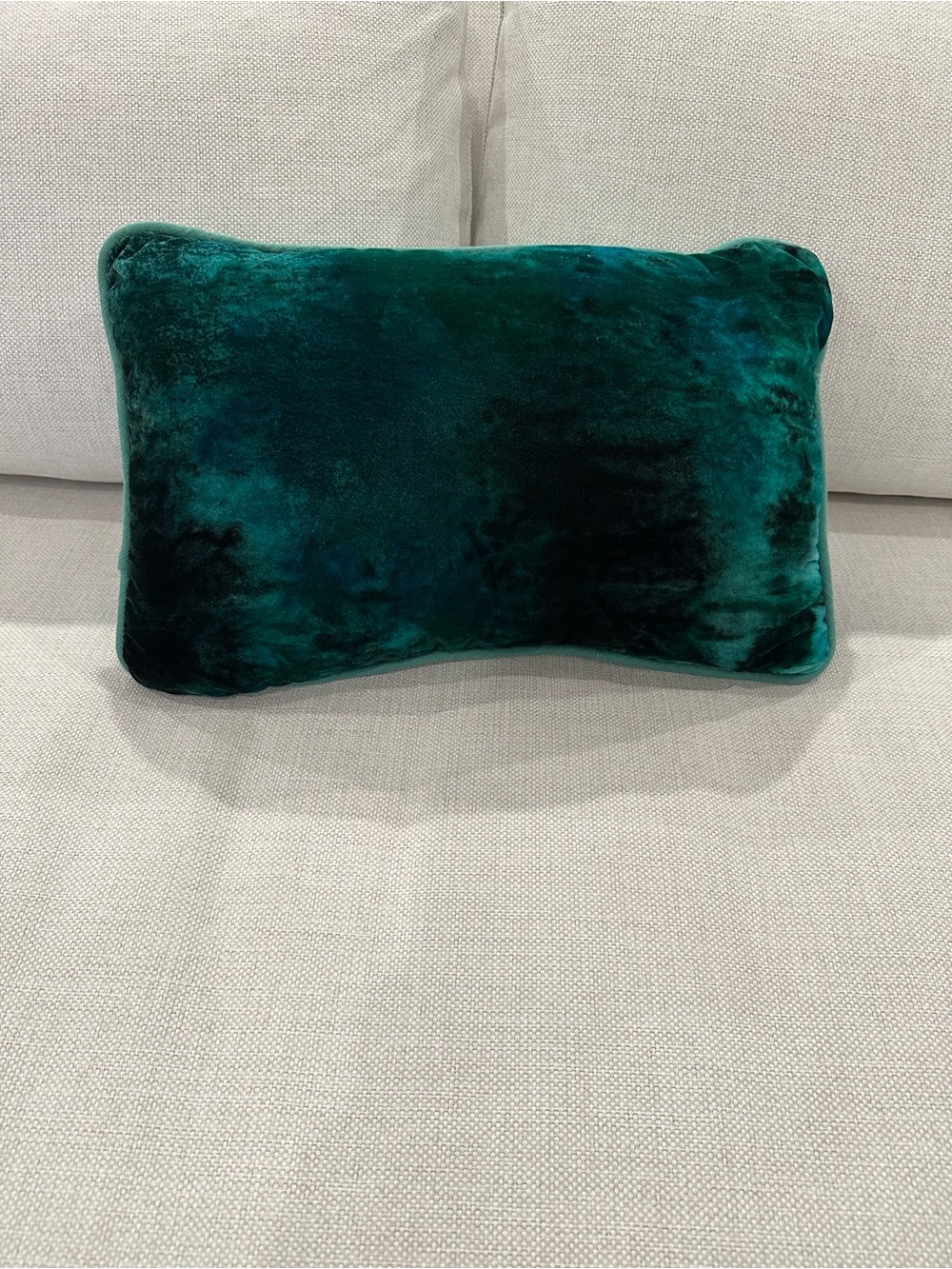 Plush Velvet Decorative Pillow - Emerald Green